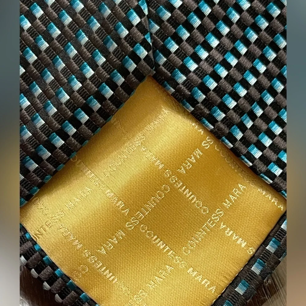 🔥👔COUNTESS MARA 100% silk tie. Black with light and dark teal blue/green. MINT